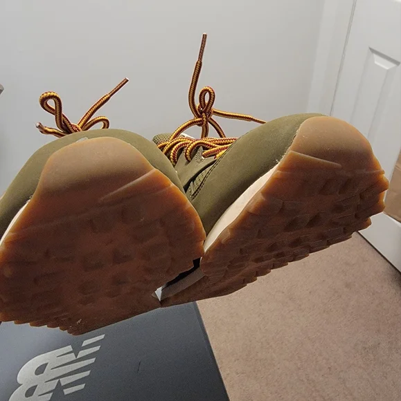 Mens new balance sneakers - Picture 2 of 8